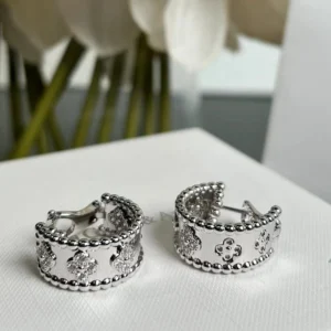 Pavé Bloom Earrings