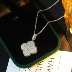 Pavé Necklace