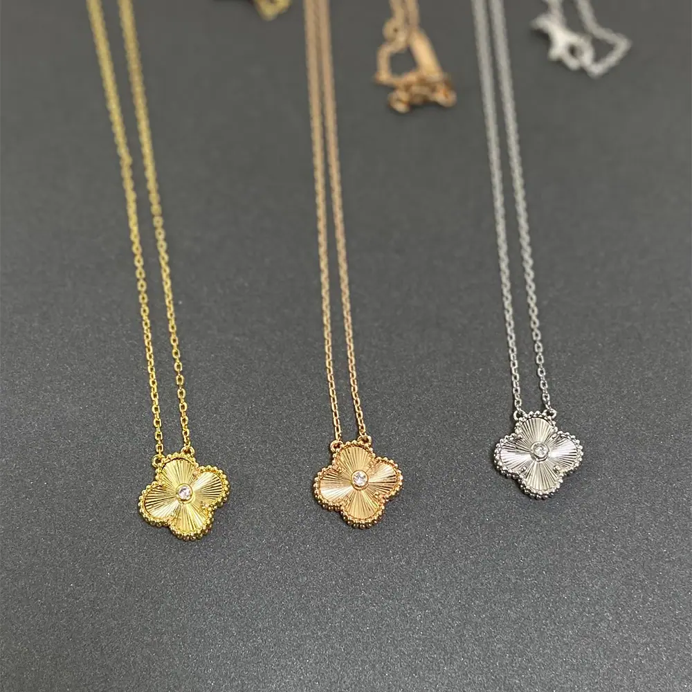 Clover Necklace