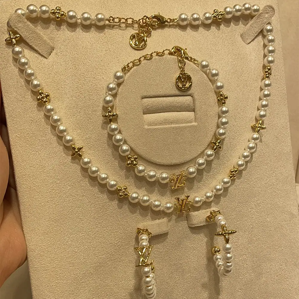 Pearl Floral Letter Floral Necklace