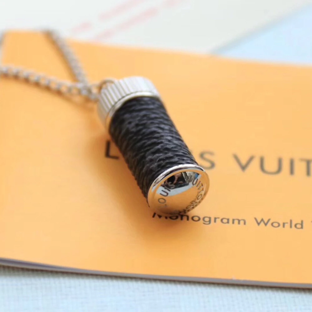 Graphic Motif Eclipse Necklace