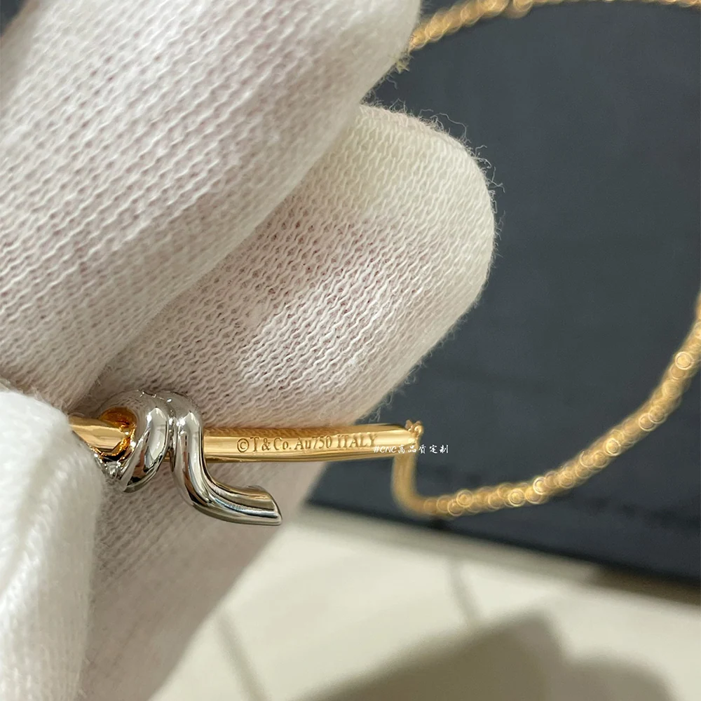 Knot Pavé Pendant Necklace