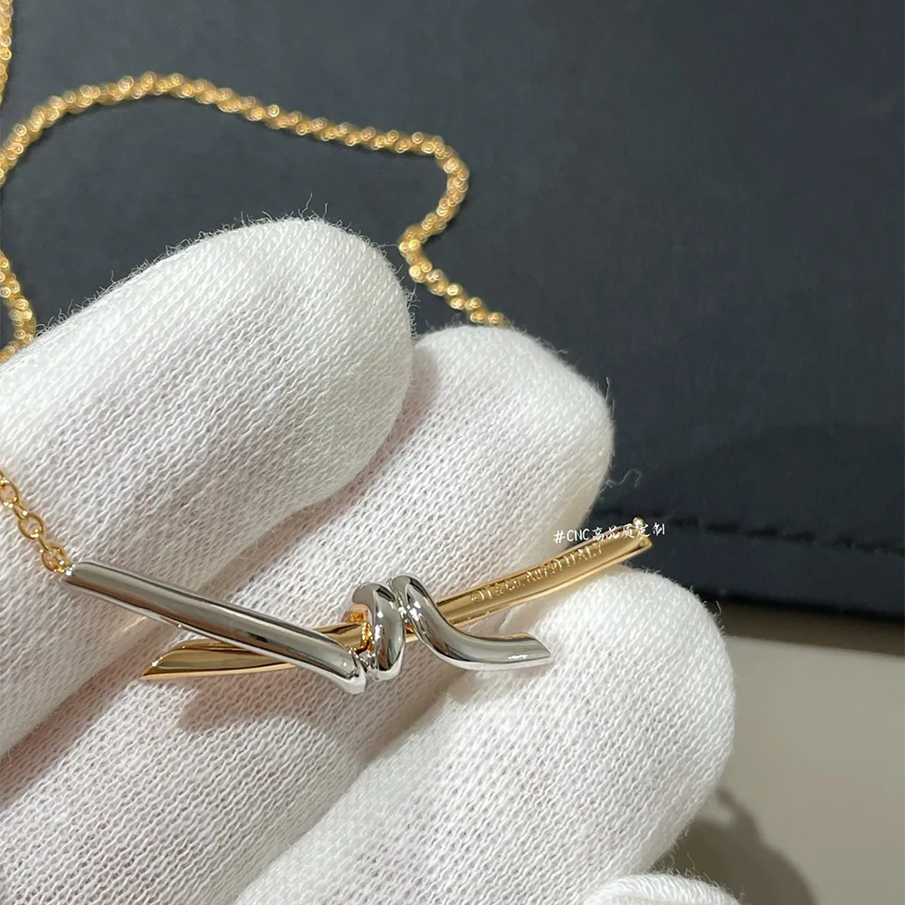 Knot Pavé Pendant Necklace