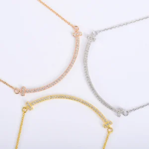 Smile Pavé Necklace (Small Version)