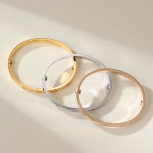 Wide Screw Motif Four-Pavé Bracelet
