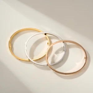 Slim Screw Motif Ten-Pavé Bracelet