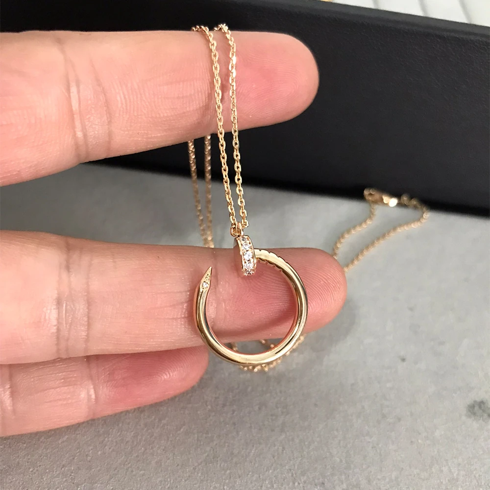Loop Necklace