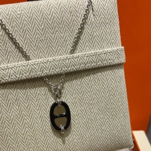Link Necklace