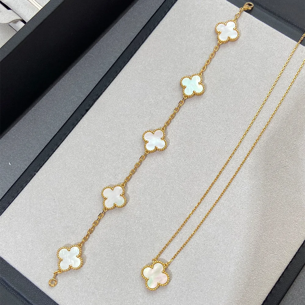 White Mother-of-Pearl Five-Motif Gold-Plated Clover Bracelet - Image 9