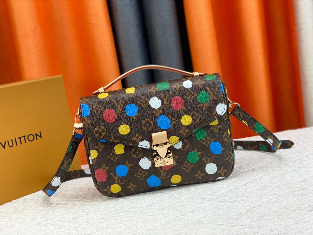 New Graffiti Postman Bags main product image
