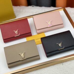 Multi-Comparter Leather Wallet main product image