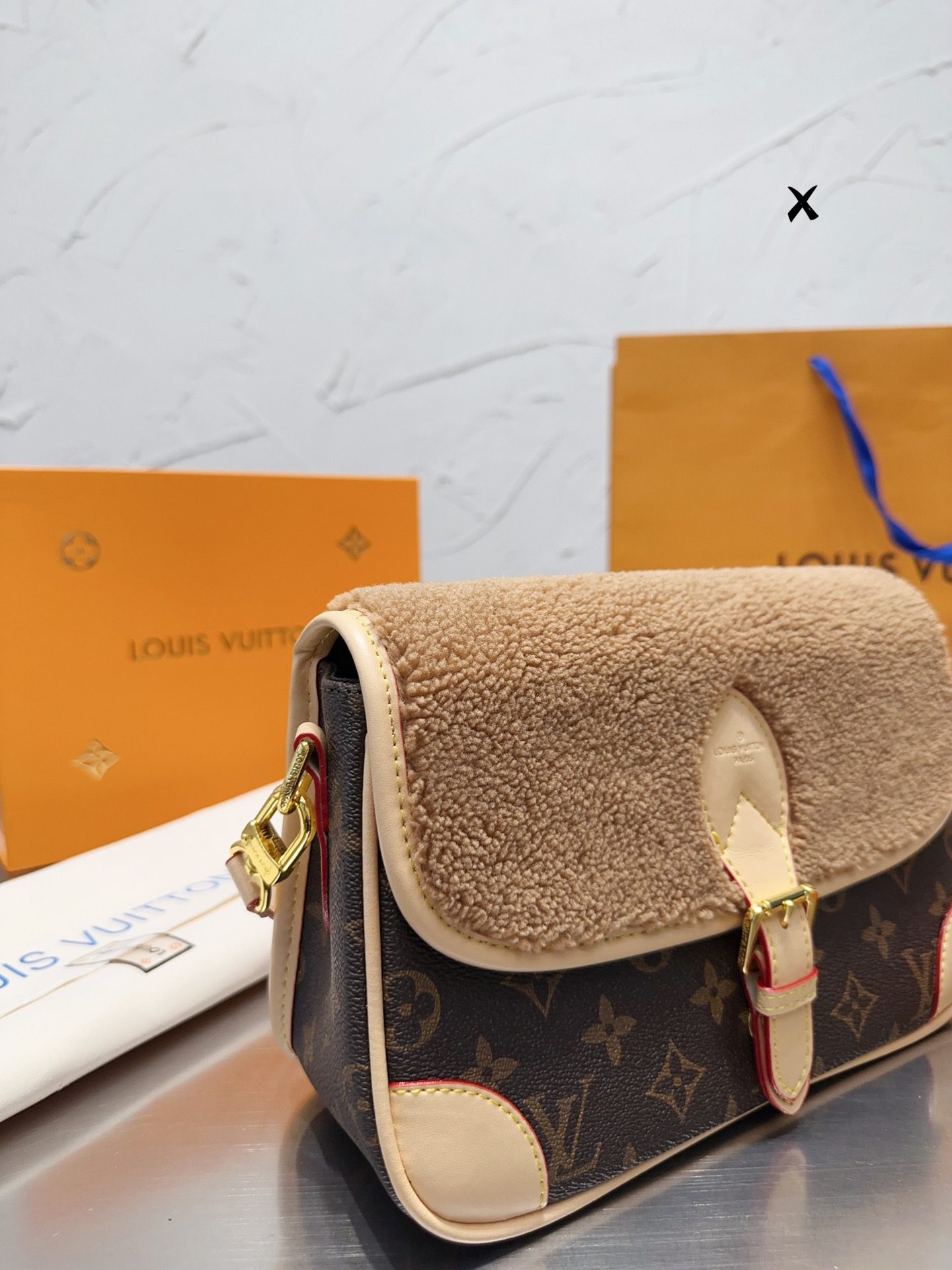 Plush Fascist Bags Size: 24*17cm detail view 4