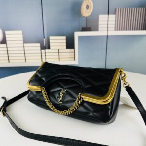 Black White Stitching Chain Handbags detail view 1