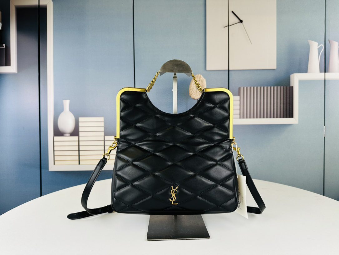 Black White Stitching Chain Handbags detail view 3