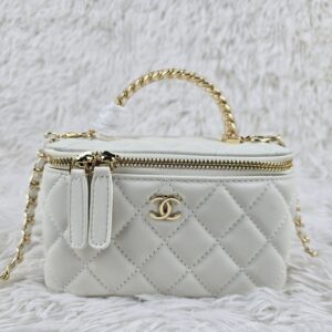 Handheld makeup box bag is unique and high-end 17.5*9.5*8cm detail view 1