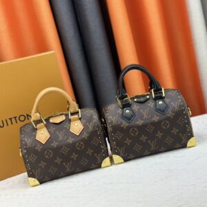 Baguette chain wallet 20*14cm main product image