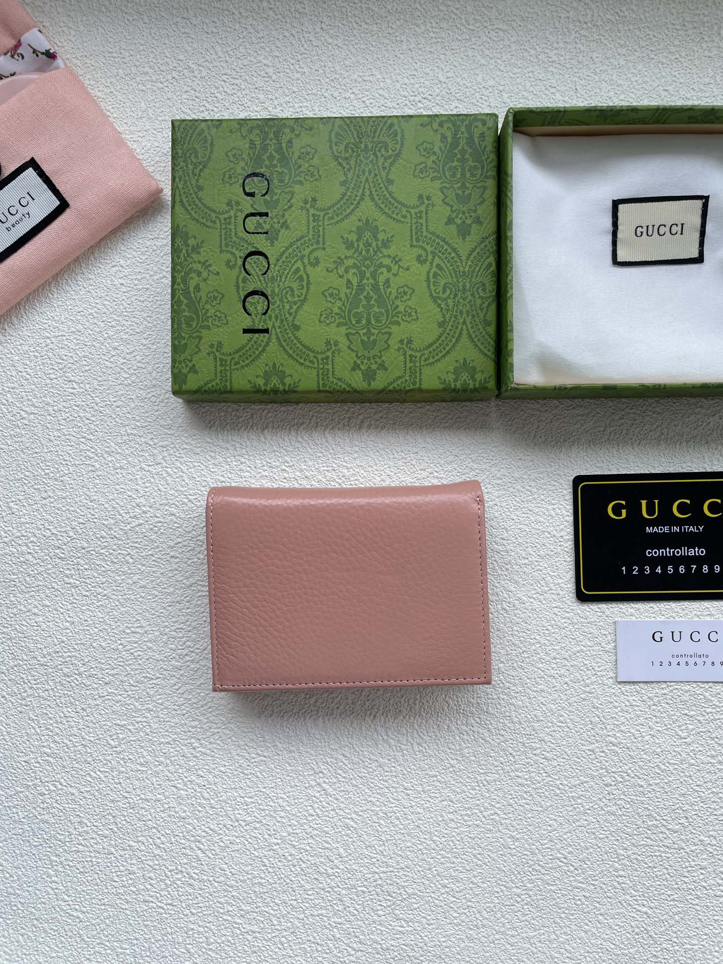 Pink Cowhide Lychee Pattern Clutch 11*9*2.5cm detail view 2
