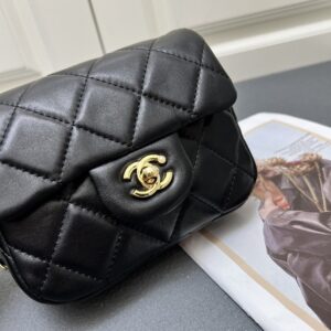 24K Pearl Square Fat Shoulder Bag 18cm detail view 1