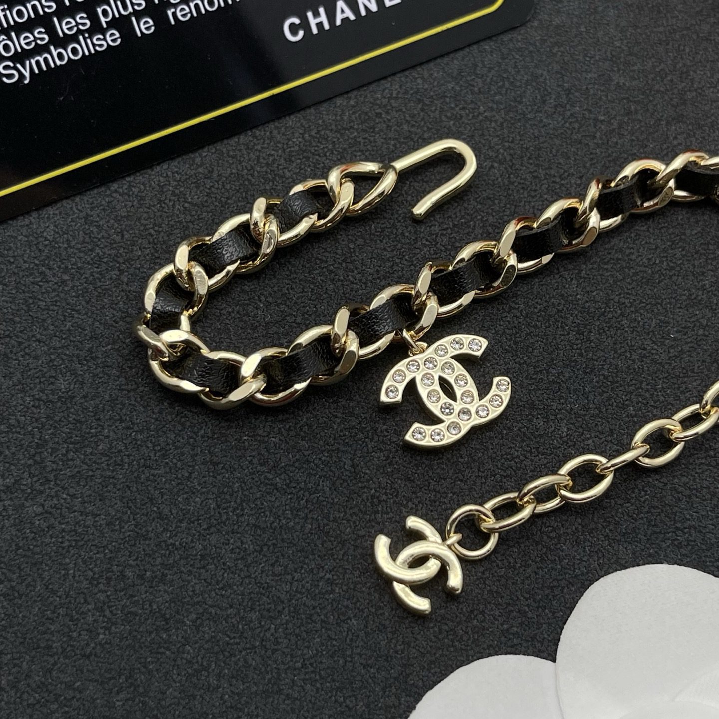 Leather and bronze gold bracelet detail view 4