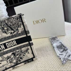 New Arrival Book Tote Bags detail view 1