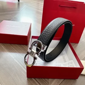 Men’s Classic Textured Leather Belt with Sculpted Double-Ring Buckle, 35 mm — Detail View 1 Men's Classic Textured Leather Belt with Sculpted Double-Ring Buckle, 35 mm detail view 1