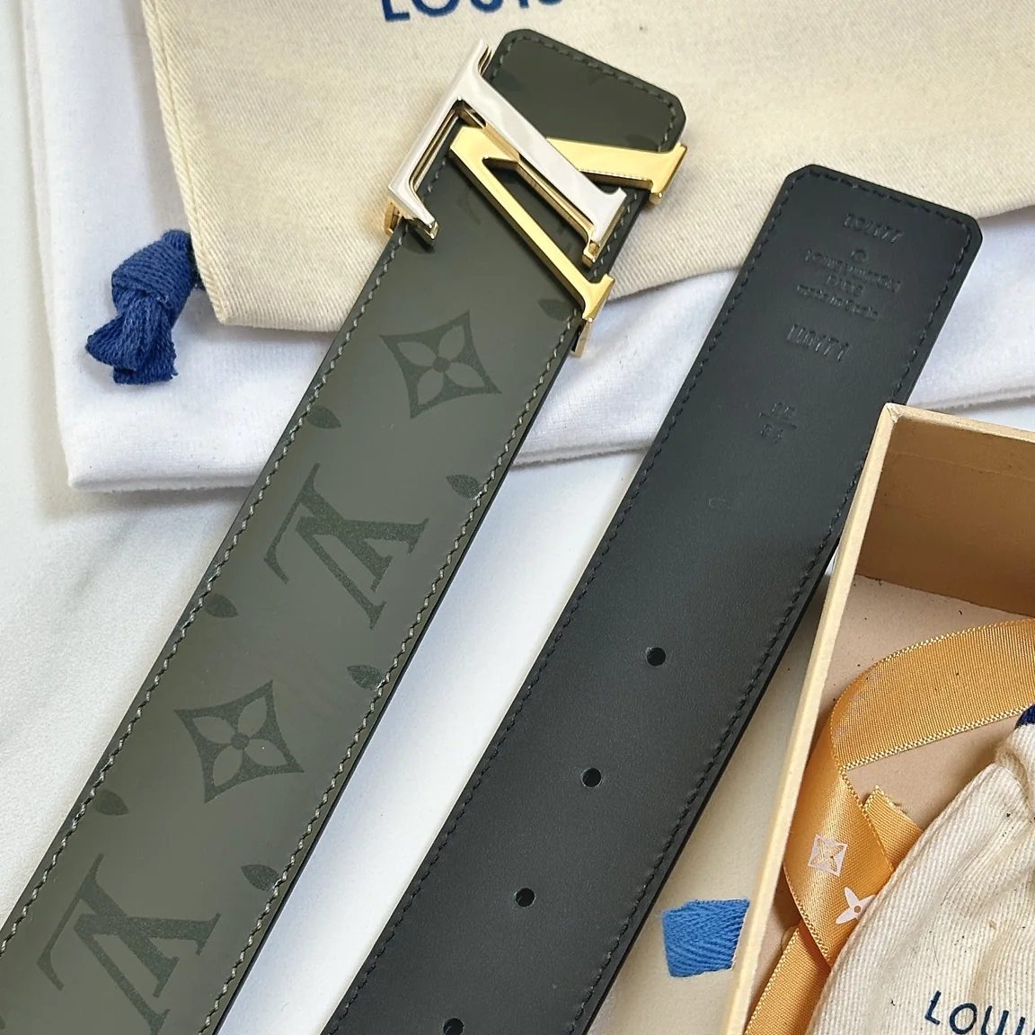 Men's Classic Leather Belt with Polished Geometric Buckle, 40 mm detail view 7