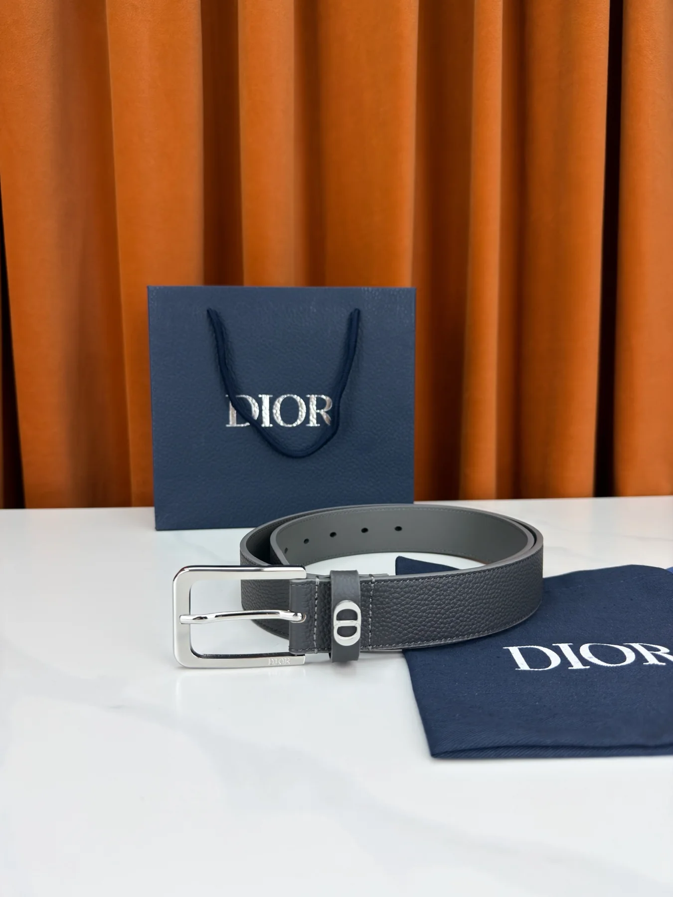 Men's Classic Reversible Grained Leather Belt with Classic Pin Buckle, 35 mm detail view 7
