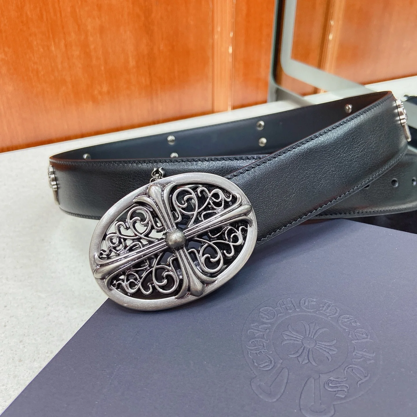 Unisex Classic Leather Belt with Ornate Engraved Statement Buckle, 38 mm main product image